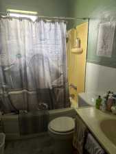 811 Akin St (8)