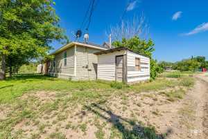 705 Fay St (23)